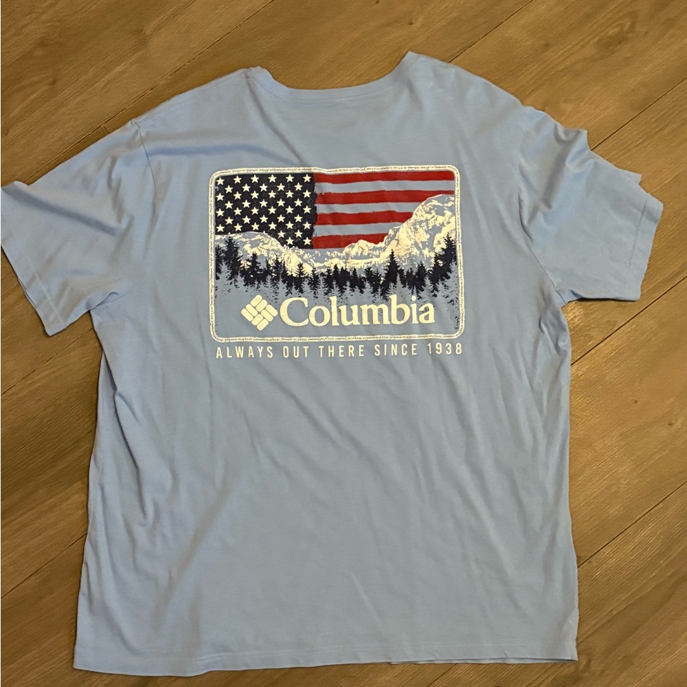 Columbia Men's Light Blue Graphic T-Shirt XLT